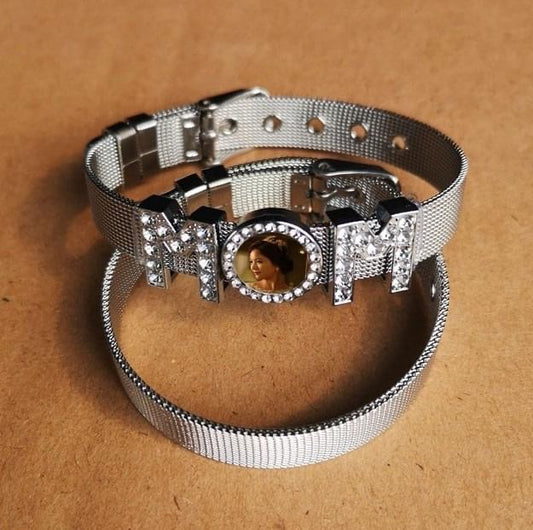 Custom Mom's Personalized Jewelry